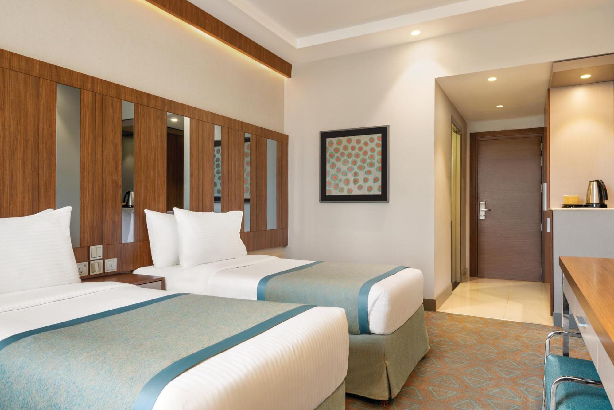 Ramada By Wyndham Makkah Zad Al Tayseer La La Mecca Esterno foto
