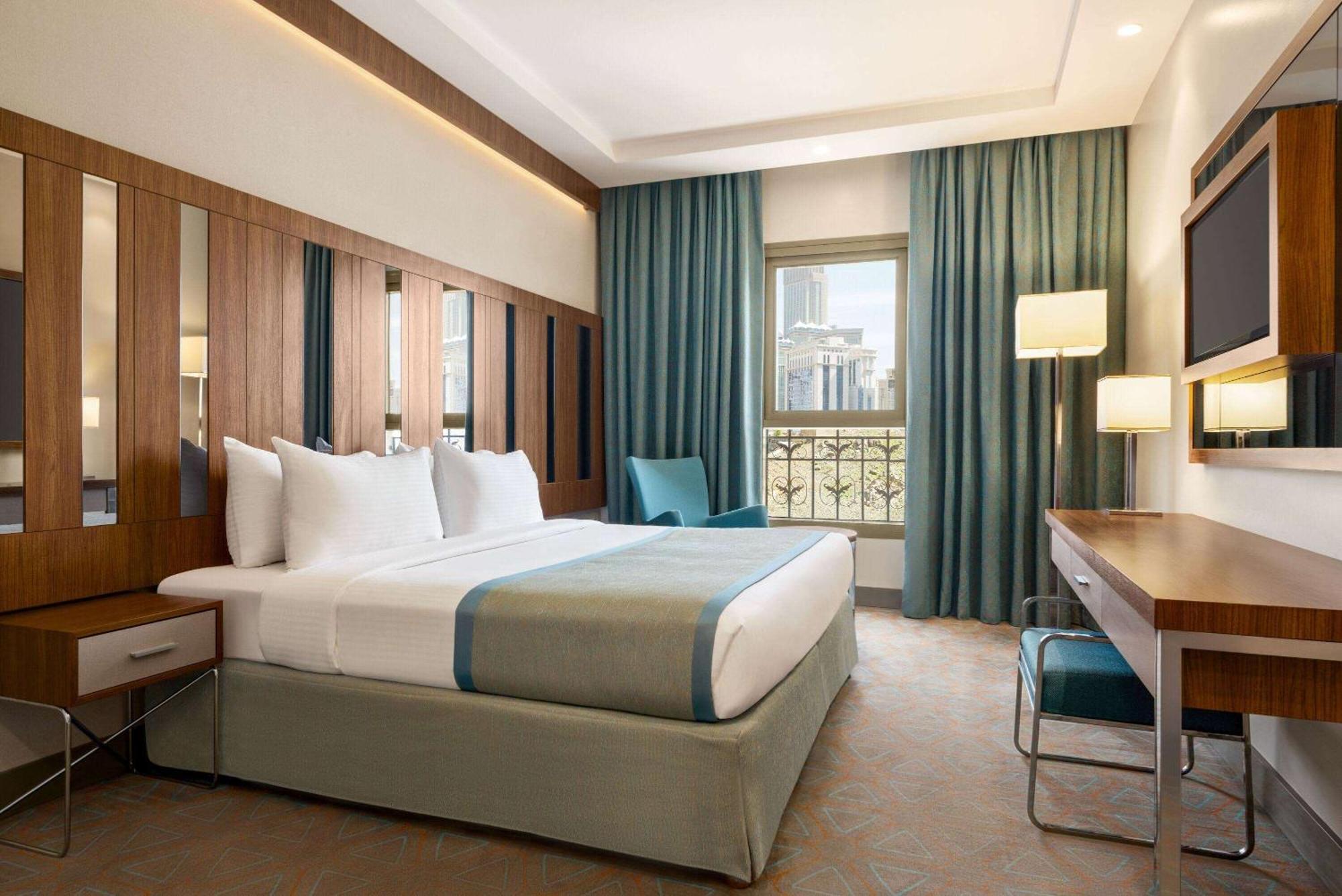Ramada By Wyndham Makkah Zad Al Tayseer La La Mecca Esterno foto